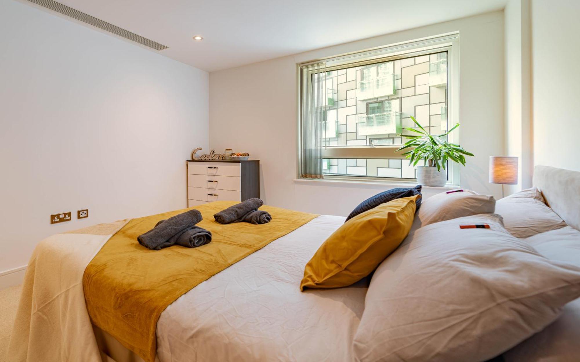 Апартаменты Stylish And Comfortable Canary Wharf Perfect For Long Лондон